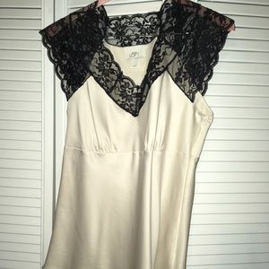 Women’s Ann Taylor Loft silk and lace blouse. Sz 6